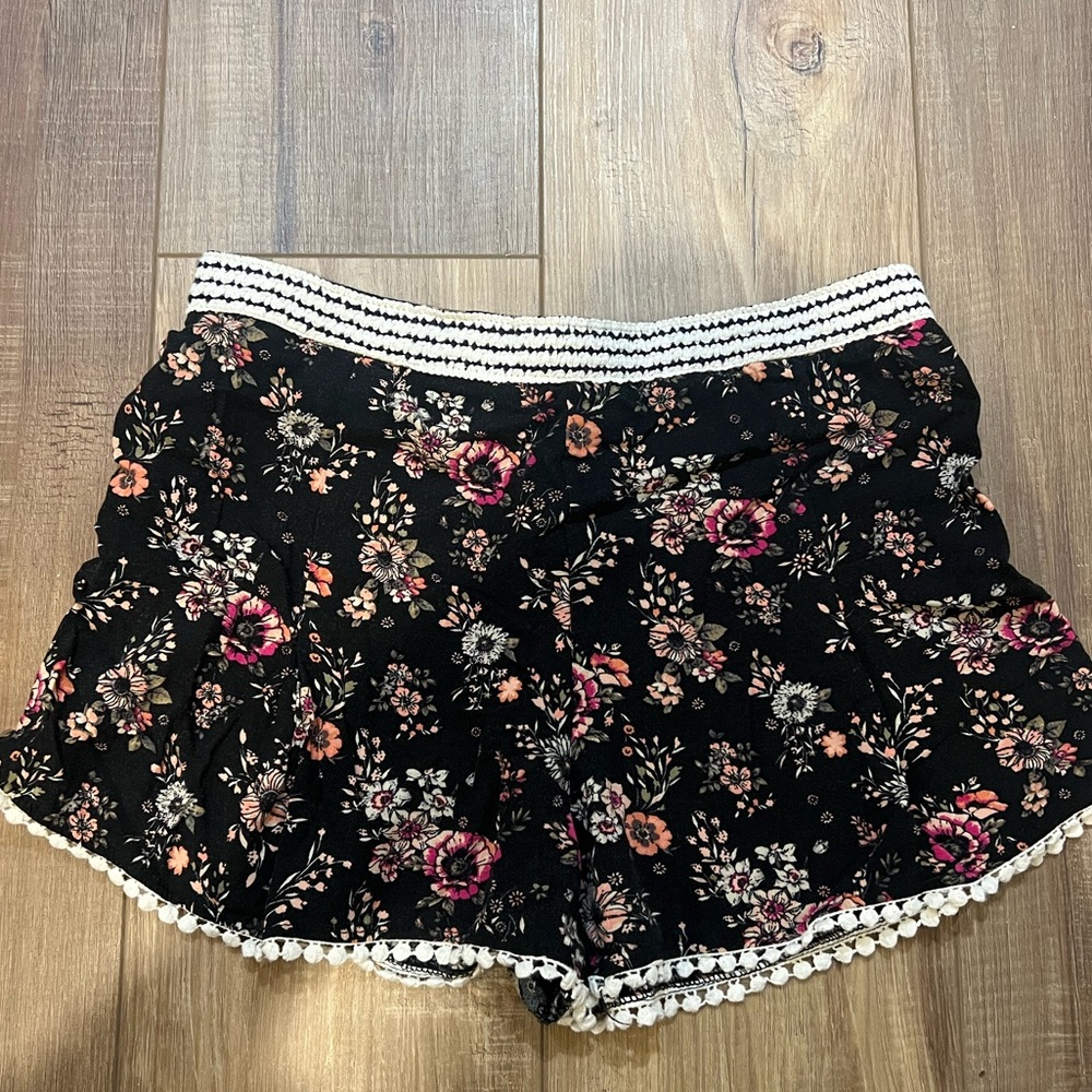Floral Black Women's Shorts